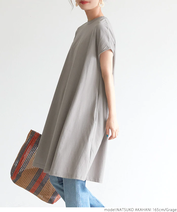 日本 COCA - 純棉圓領修身剪裁長版短袖上衣-黑