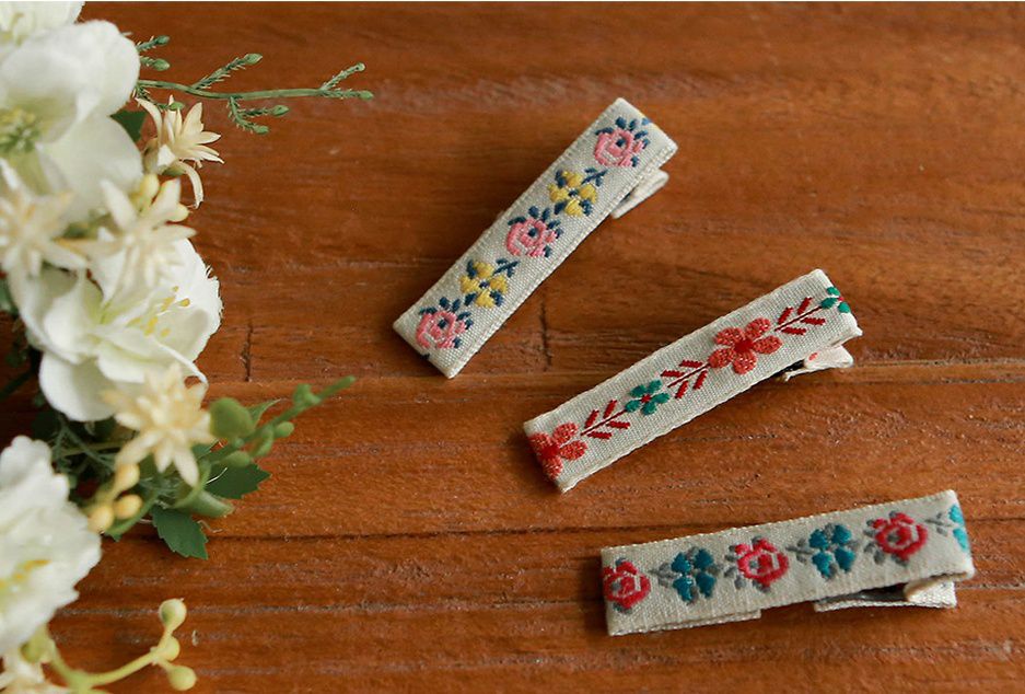 韓國 PuellaFLO - 刺繡玫瑰髮飾/髮夾3入