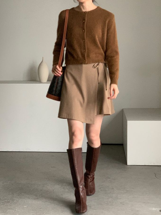 韓國女裝連線 - 愛心金釦混羊毛針織衫/外套-黑 (FREE)