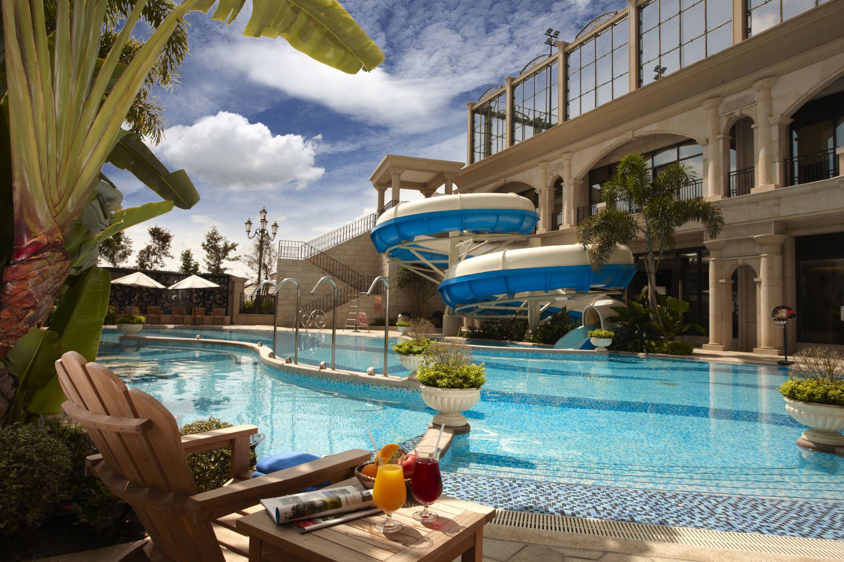 獨家方案3折起↘高雄義大皇家酒店｜2大2小直接升等家庭房