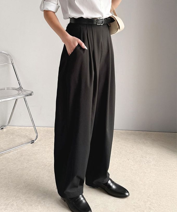 日本 Classical Elf - 時尚摺線俐落感錐形長褲-黑