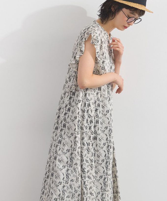 日本 Lupilien - 嫘縈混紡開襟柔軟荷葉短袖洋裝-自然白