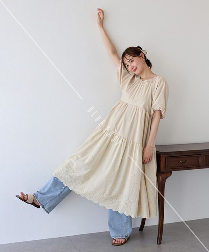 日本 BLUE EAST - 100%棉 下擺精緻蕾絲泡泡短袖洋裝-淺卡其