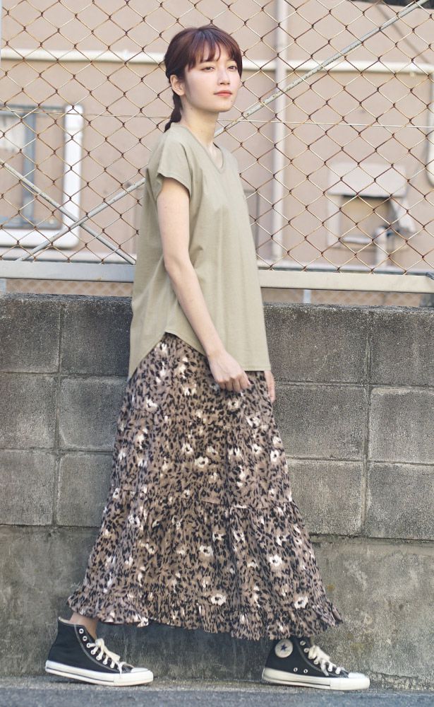 日本 zootie - 抗透汗 百搭V領口袋短袖上衣-棕