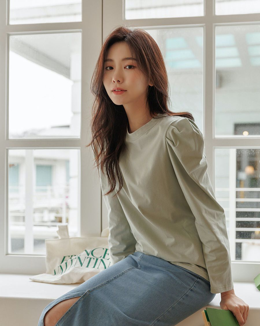 韓國 Urbantheroom - 彈性抓摺公主袖長袖上衣-灰綠 (Free)