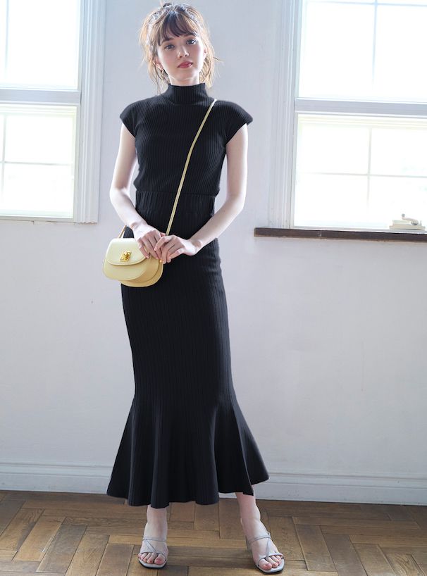 日本 GRL - 立領彈性羅紋兩件式短袖洋裝-淺米杏