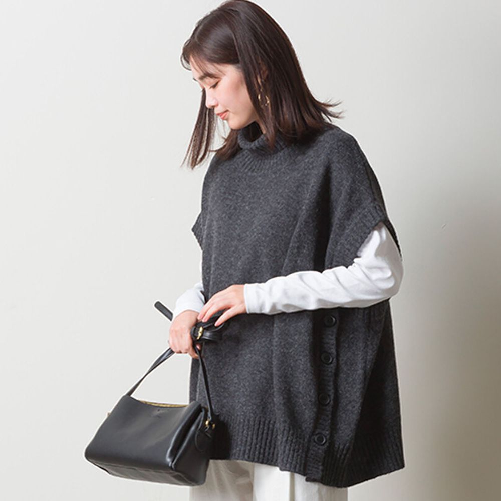 日本 OMNES - 95%羊毛混紡 高領側排釦針織背心-深灰
