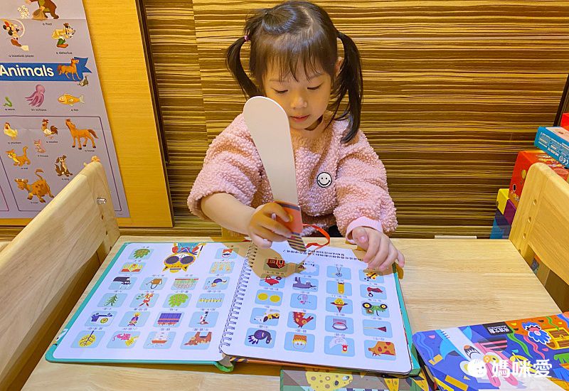 【禾流文創】拿起手電筒，來場夜間探險！『Spotlight！夜遊系列』