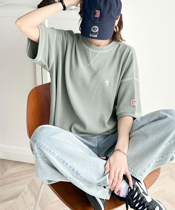 日本 Classical Elf - Java 華夫格落肩刺繡logo上衣-淺摩卡