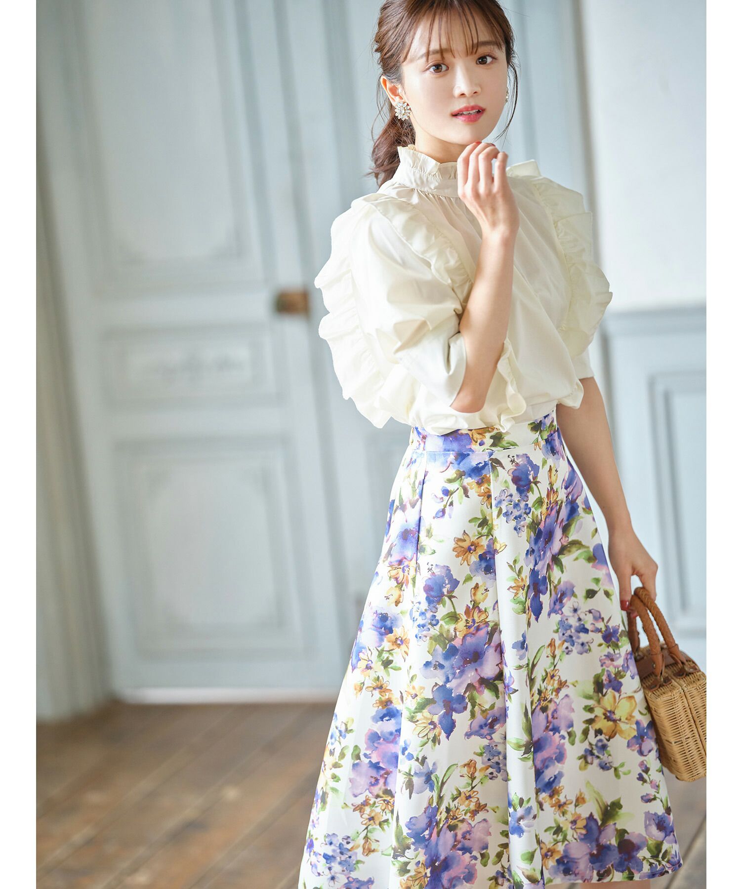 日本 tocco-closet - 水彩花朵華麗感修身傘裙-藍色系