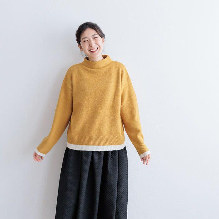日本 ihuu - 下擺撞色立領針織毛衣-芥黃x杏