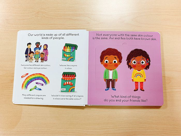 Find Out About: Standing Up to Racism  認識種族主義（厚頁翻翻書）