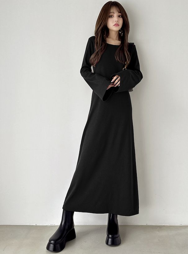 日本 GRL - 圓領素色百搭長袖洋裝-淺米杏