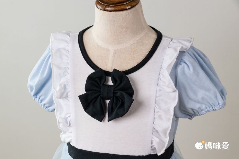 日本 Catherine Cottage - 甜美公主愛心口袋翻領外套-蕾絲滾邊-優雅粉