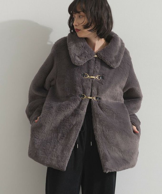 日本 ELENCARE DUE - 魅力金扣柔軟蓬鬆仿毛翻領大衣外套-炭灰