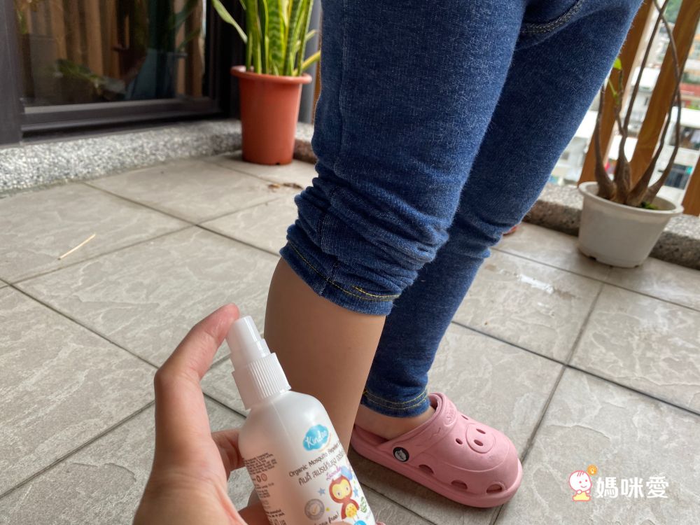 ↘44折！泰國Kindee 卡通防蚊手環/ 嬰幼兒防蚊液，成分有機！