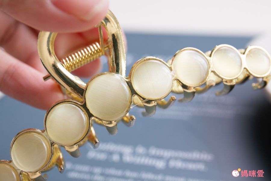 貓眼石金屬抓夾 (大(約11cm))