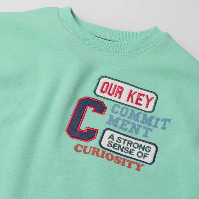 akachan honpo - 內裡刷毛寬版休閒上衣-黃綠色