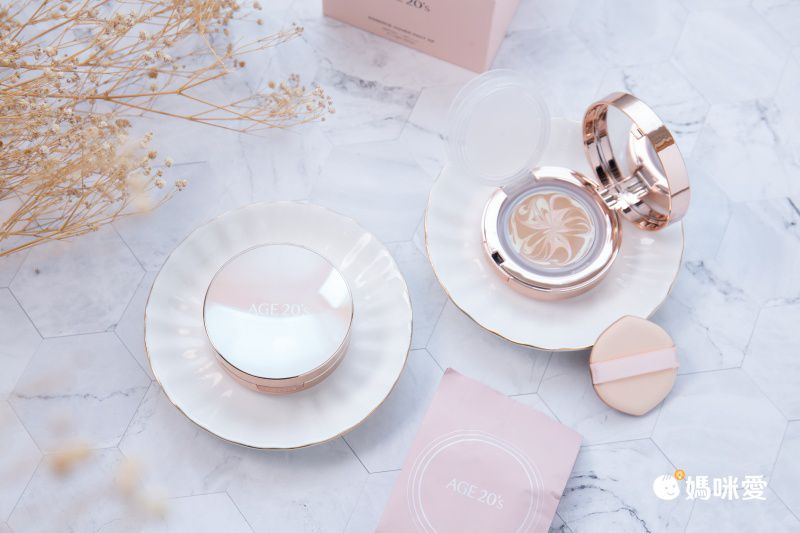 打造無瑕光澤肌！韓國 Age 20's 爆水粉餅