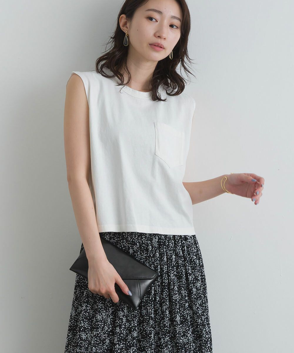 日本女裝代購 - 天竺棉顯瘦剪裁無袖上衣-簡約白