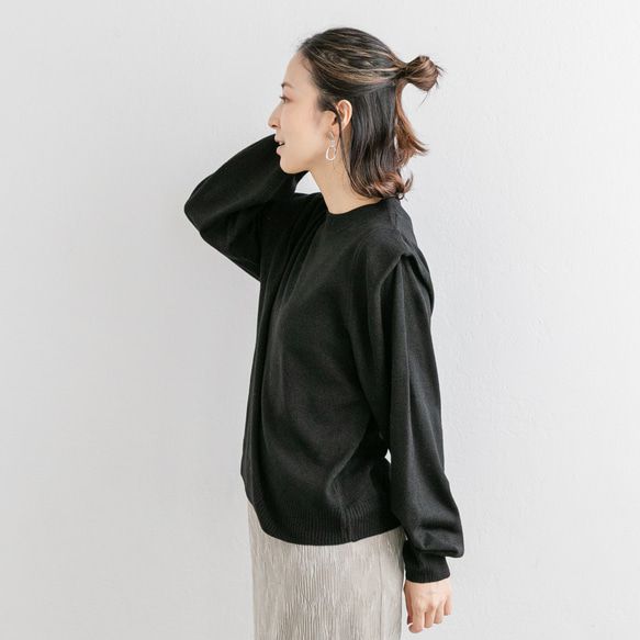 日本 ihuu - 時尚肩膀柔軟針織長袖上衣-象牙白