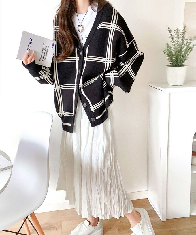 日本 Classical Elf - 歐風大格紋落肩針織外套-卡其