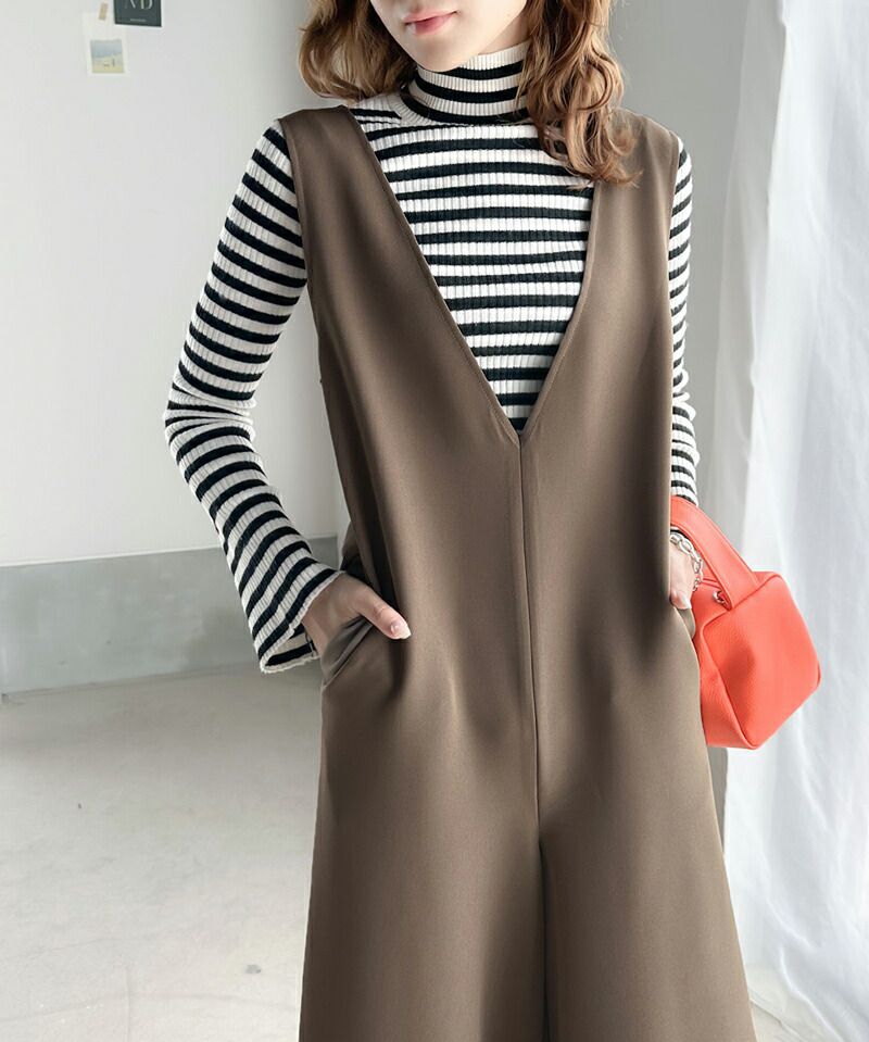 日本 Classical Elf - 百搭簡約V領連身褲裝-卡其