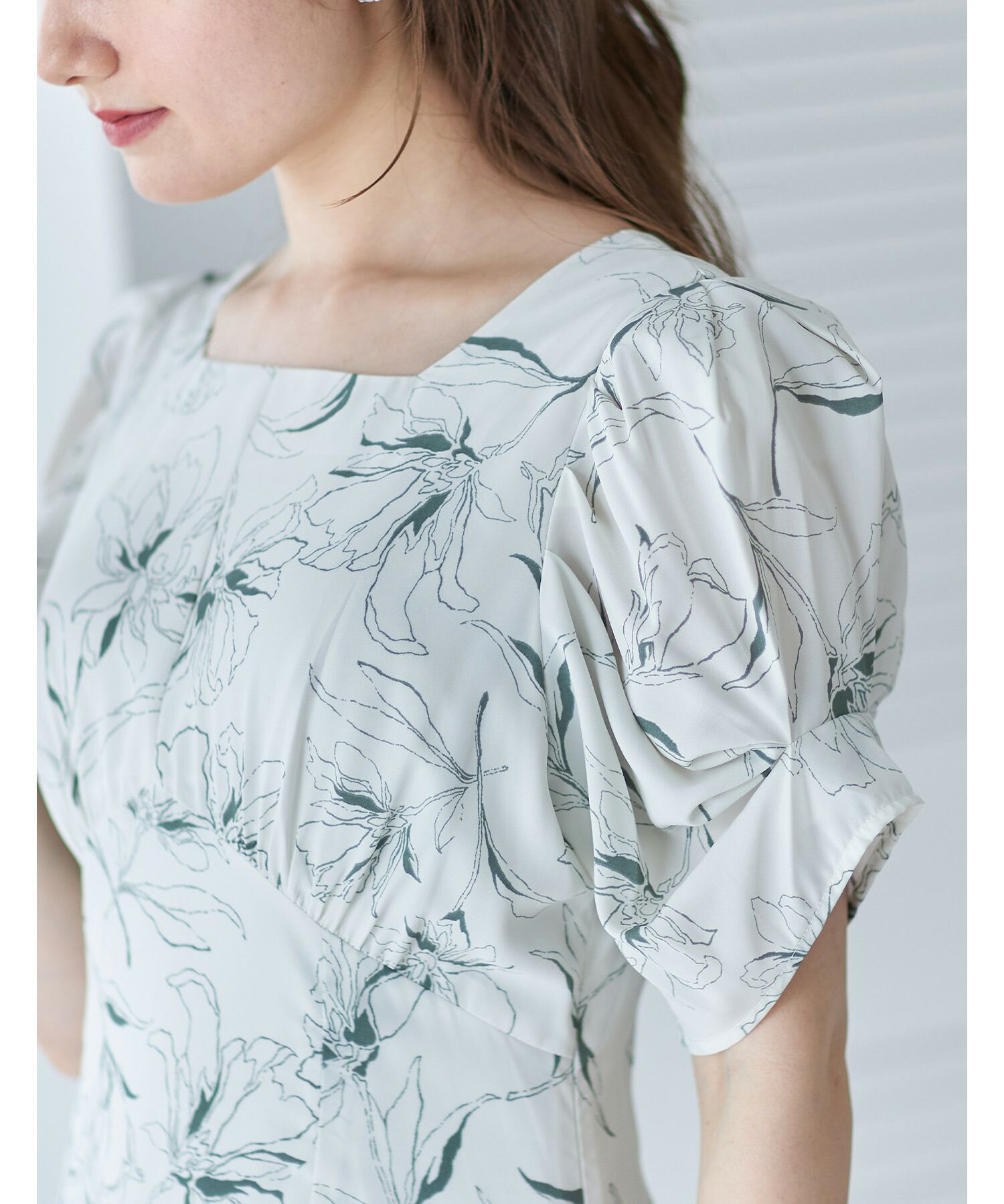 日本 tocco-closet - 典雅方領後綁帶泡泡袖洋裝-純潔百合-春芽綠