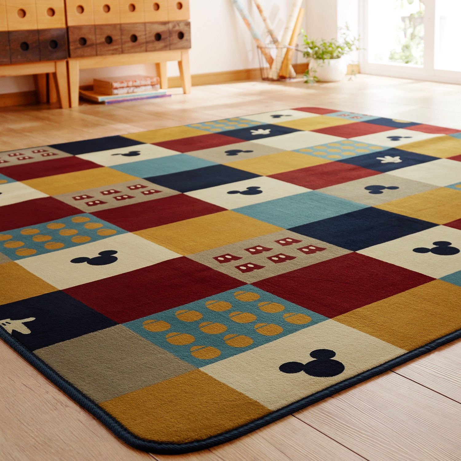 日本千趣會 - 迪士尼 彩色方塊米奇室內地毯-藍黃紅系 (130x185cm)