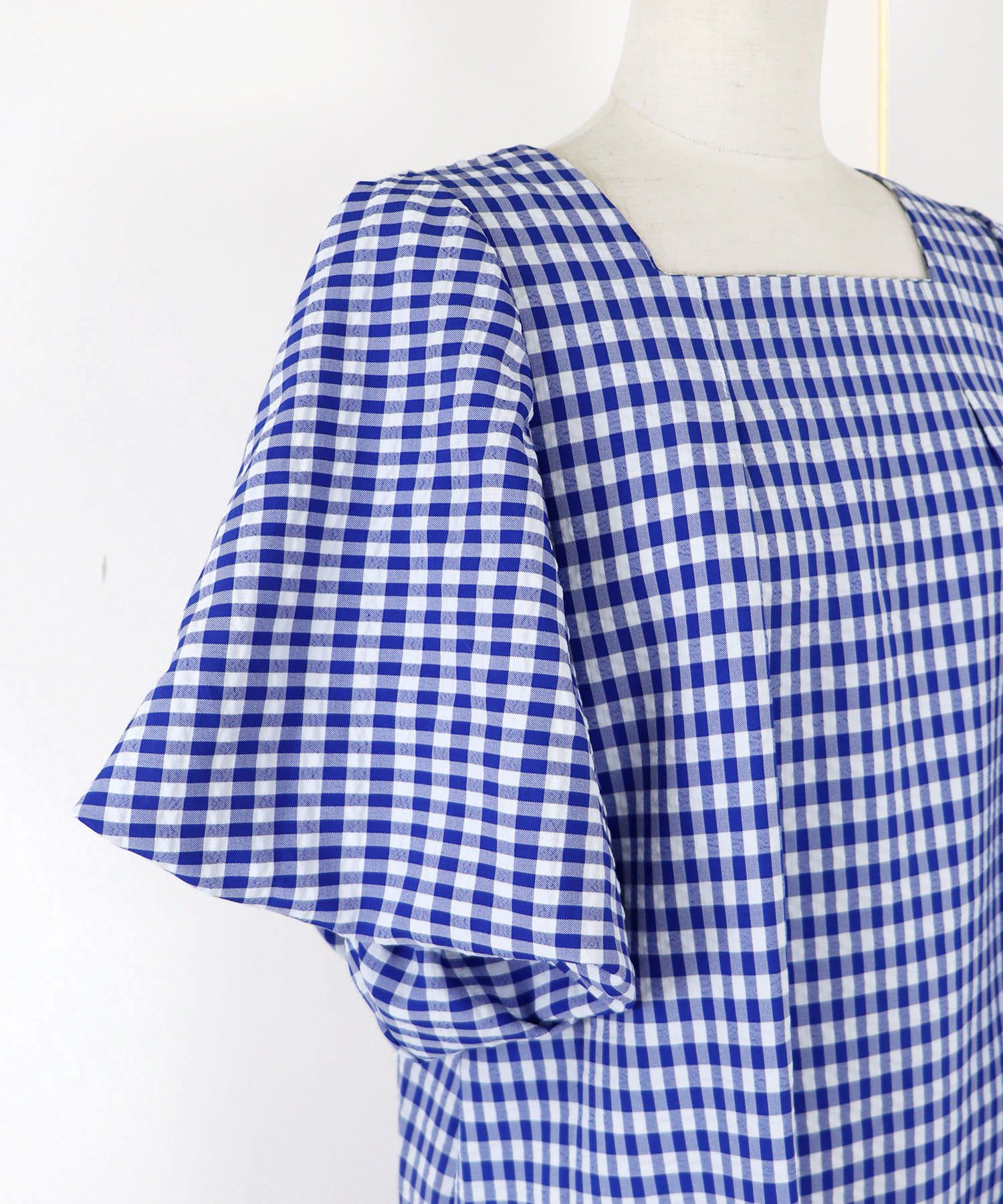 日本 BLUE EAST - 文藝方領大泡泡袖洋裝-格紋-黑