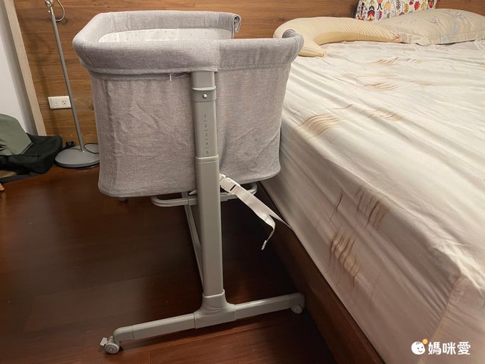 YODA - 嬰兒床邊床-質感灰