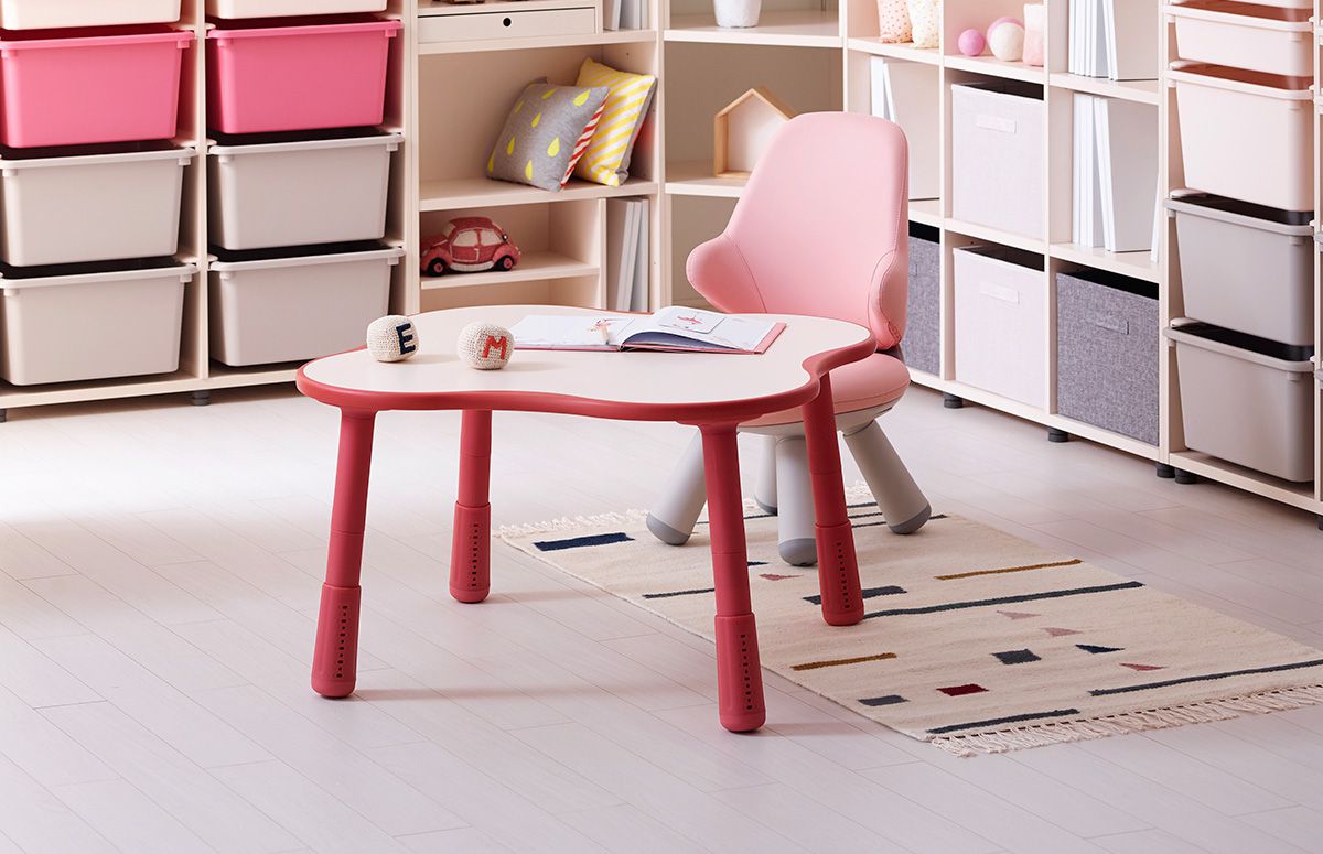 寶貝最愛！韓國iloom學童成長桌椅特輯｜Windkids椅＋1200型三段式調整長方桌