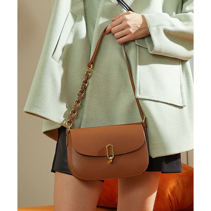 真皮時尚簡約單肩/斜跨馬鞍包-黑色 (17x7x22cm)