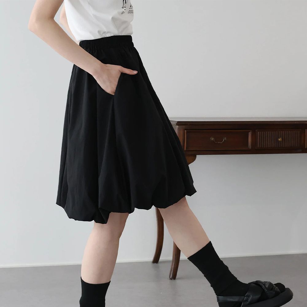 大人的可愛蓬鬆感氣球裙(全腰鬆緊)-黑