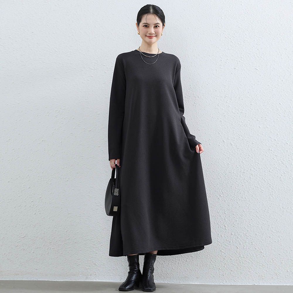 氣質華夫格顯瘦A字長袖長洋裝-黑色