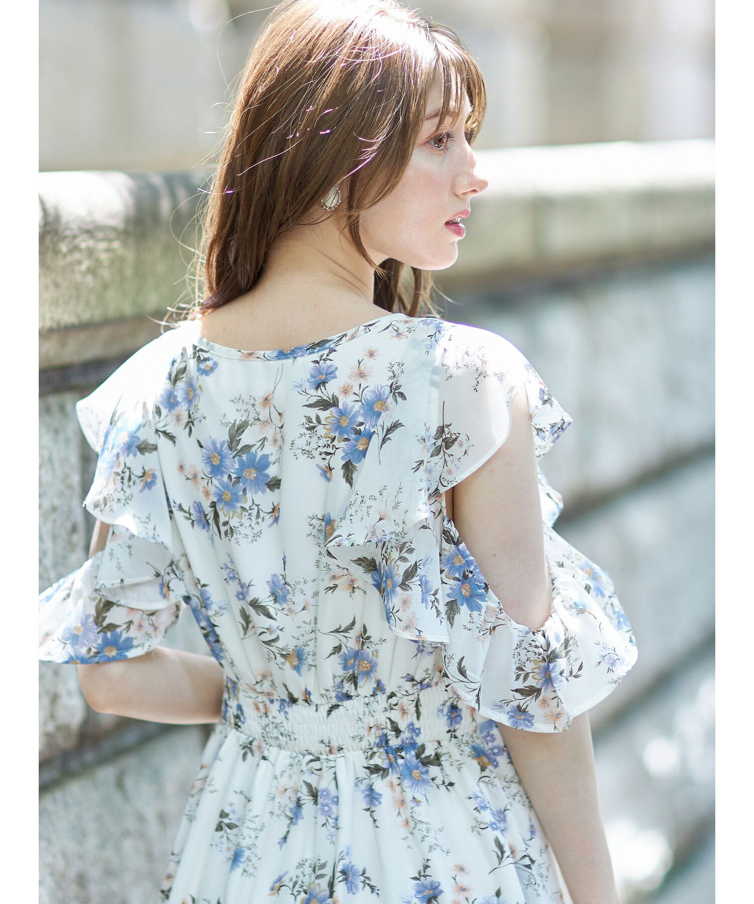 日本 tocco-closet - 精靈荷葉開袖雪紡洋裝-碎花-天使白