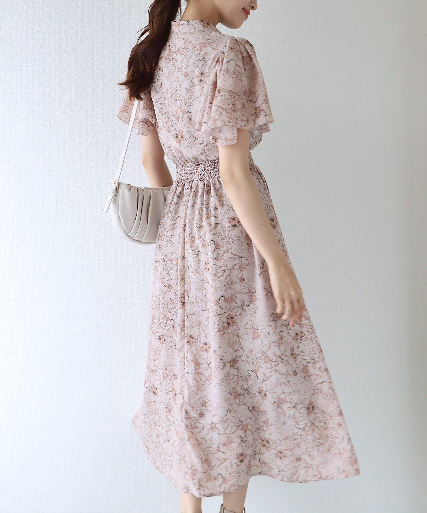 日本 BLUE EAST - 浪漫時光碎花雪紡短袖洋裝-寧靜花園-淺粉紫