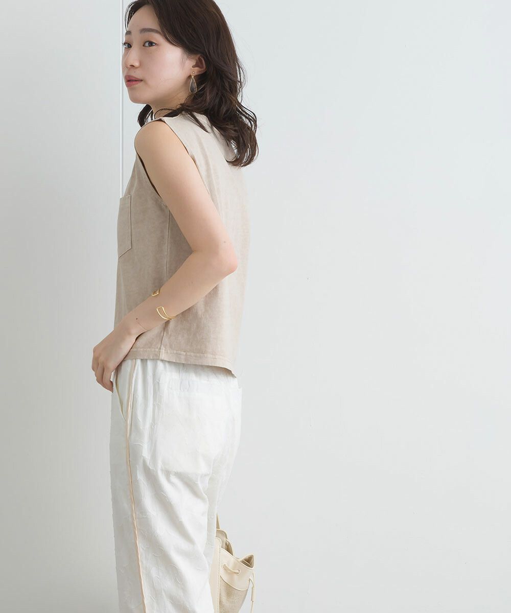 日本女裝代購 - 天竺棉顯瘦剪裁無袖上衣-簡約白