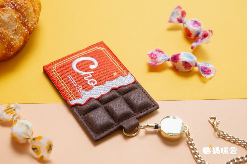 日本P+G design - 刺繡羊毛氈硬式悠遊卡夾/證件套-黑巧克力