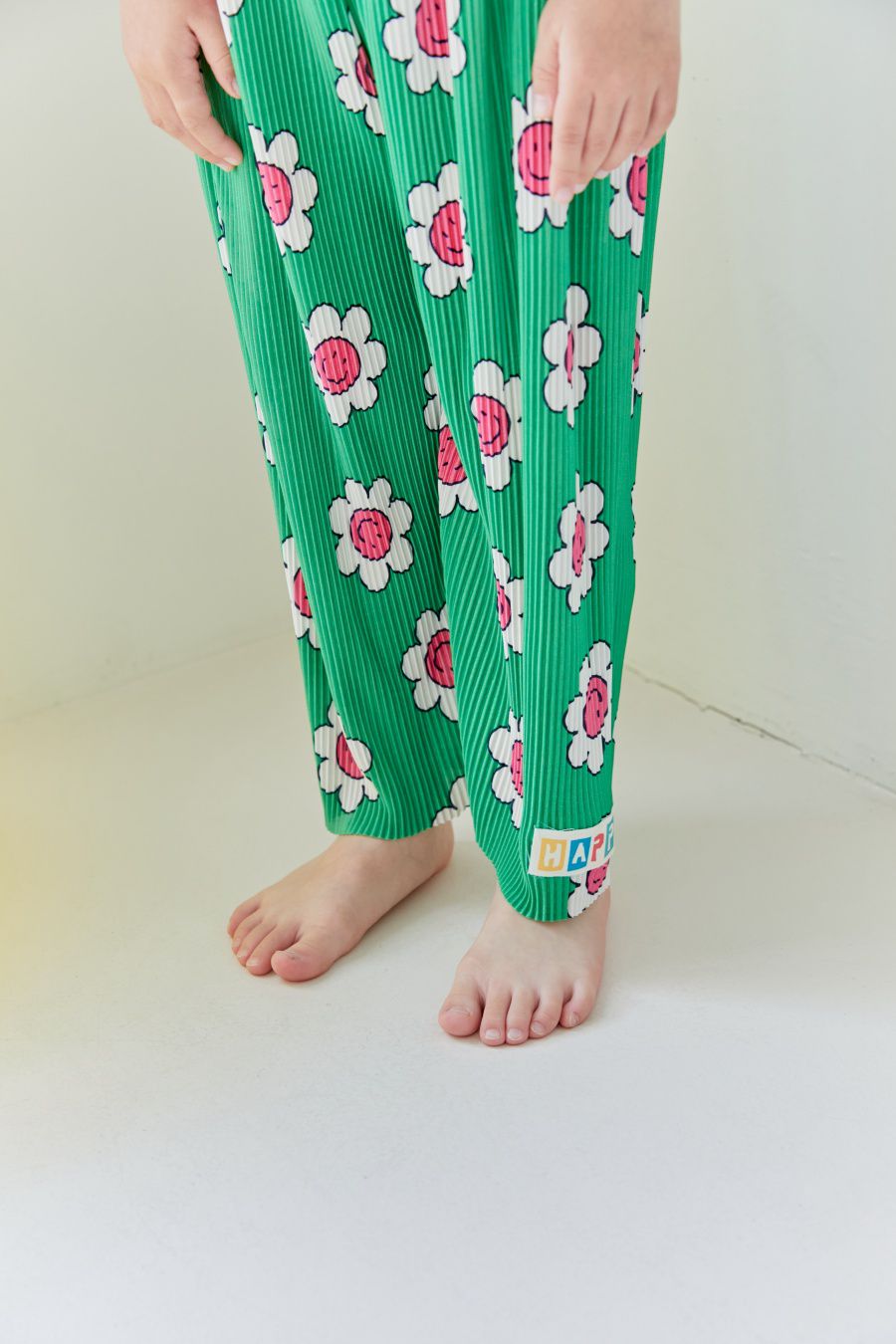 韓國 MINIATURE - SO COOL皺摺長褲-紅白花綠底