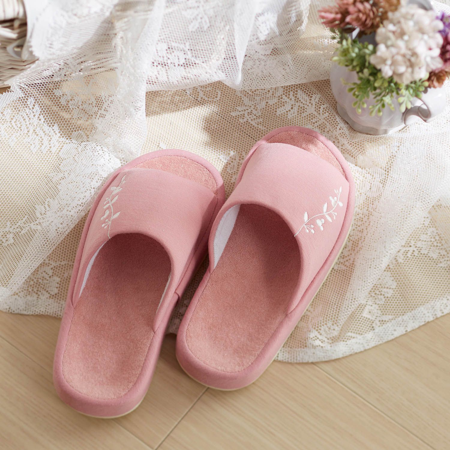 日本千趣會 - 迪士尼室內拖鞋(刺繡)-米奇頭樹葉-粉