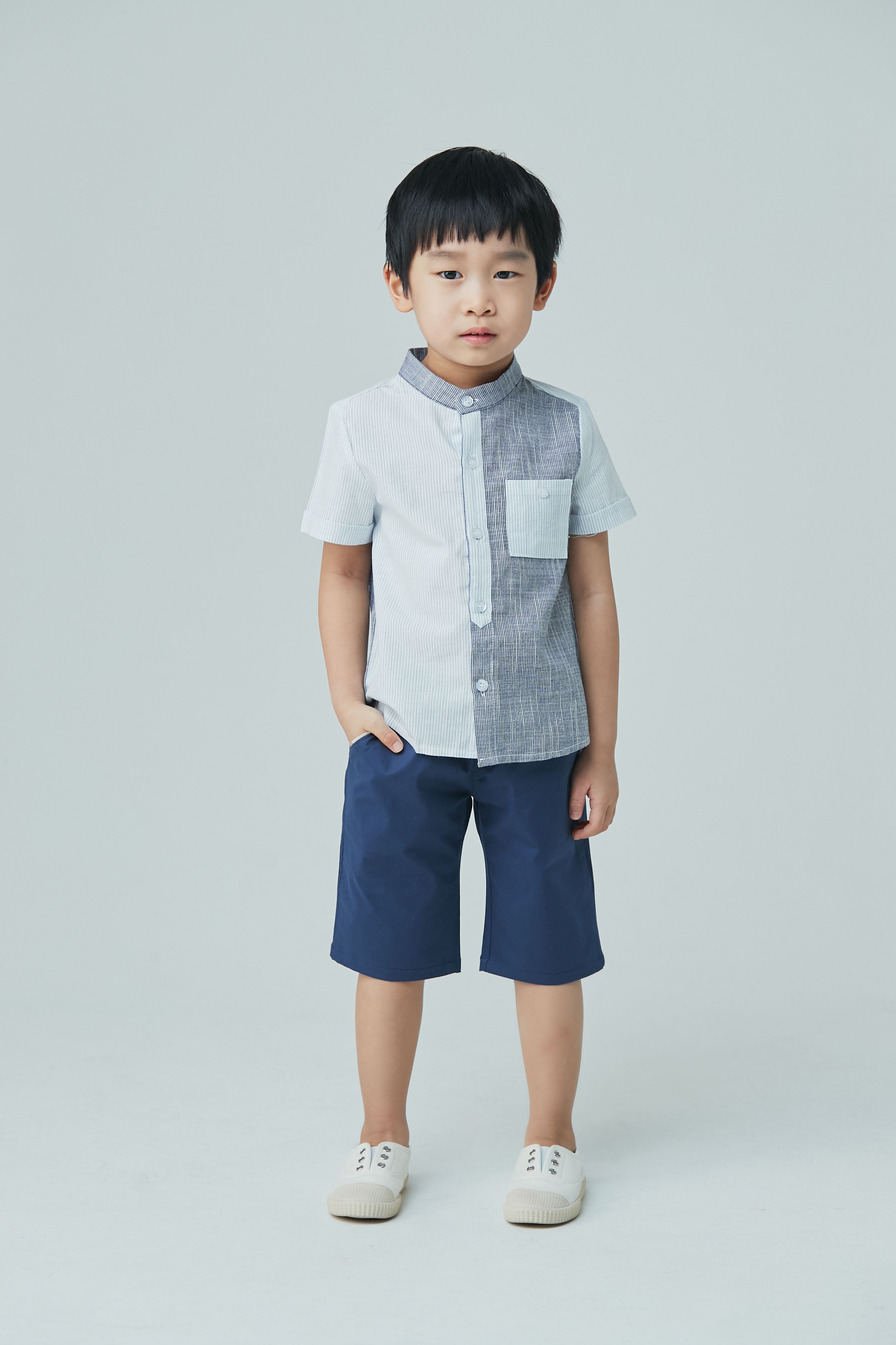 韓國 Coco Bang - 不對稱設計單邊口袋襯衫-藍