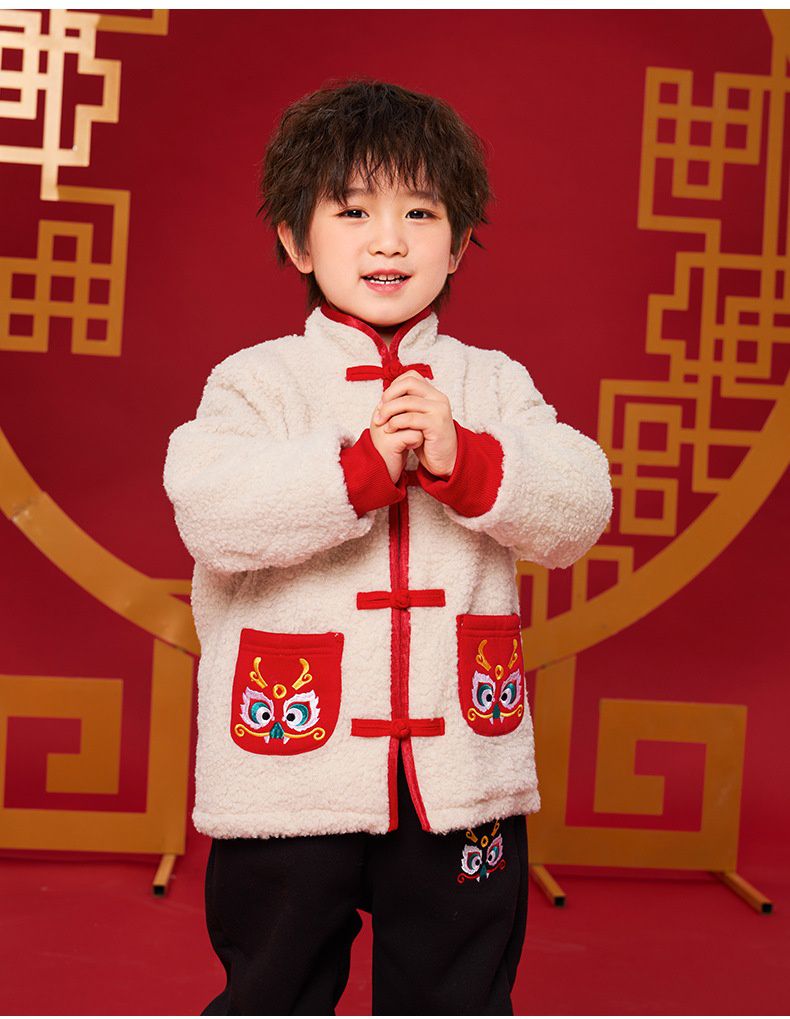 漢服風喜氣拜年立領盤釦外套-福氣龍口袋-米白色