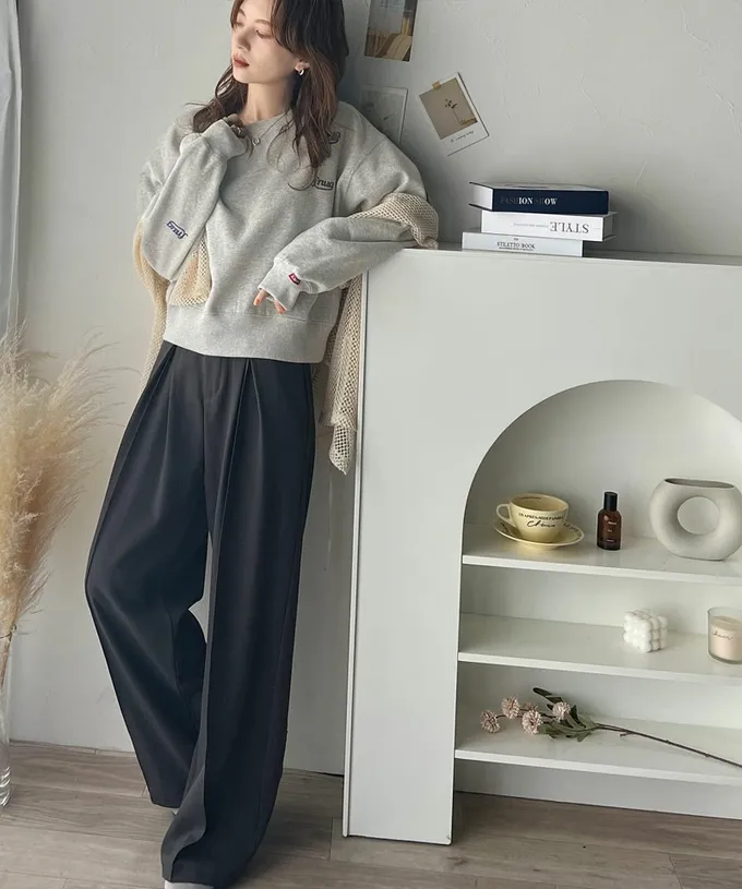 日本 Classical Elf - Java 裏起毛隨性logo長袖上衣-燕麥白