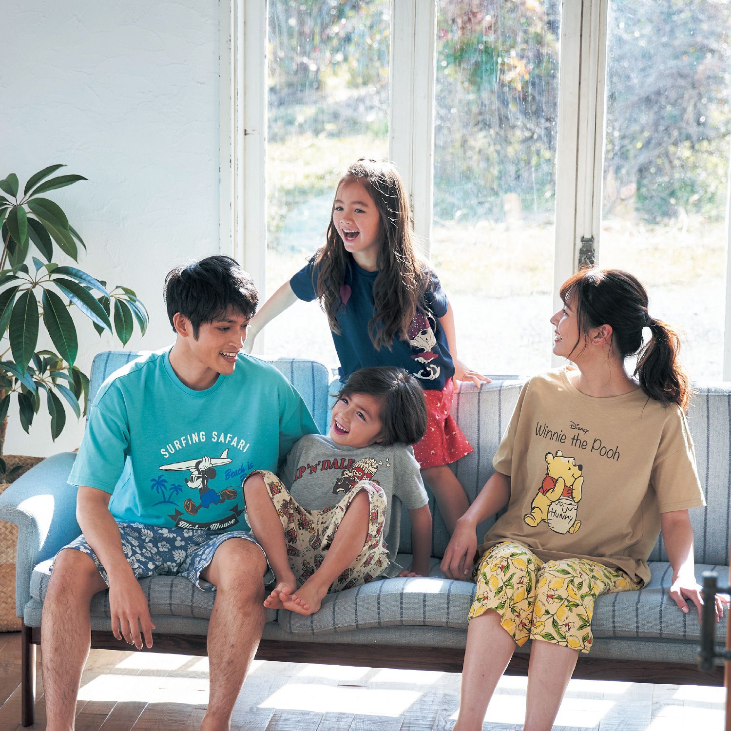 日本千趣會 - 迪士尼純棉印花短袖家居服(爸爸)-衝浪米奇-水藍