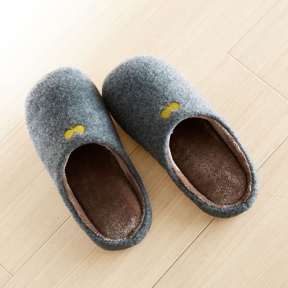 日本千趣會 - 北歐刺繡 絨毛保暖室內拖鞋(低反發)-蝴蝶-灰