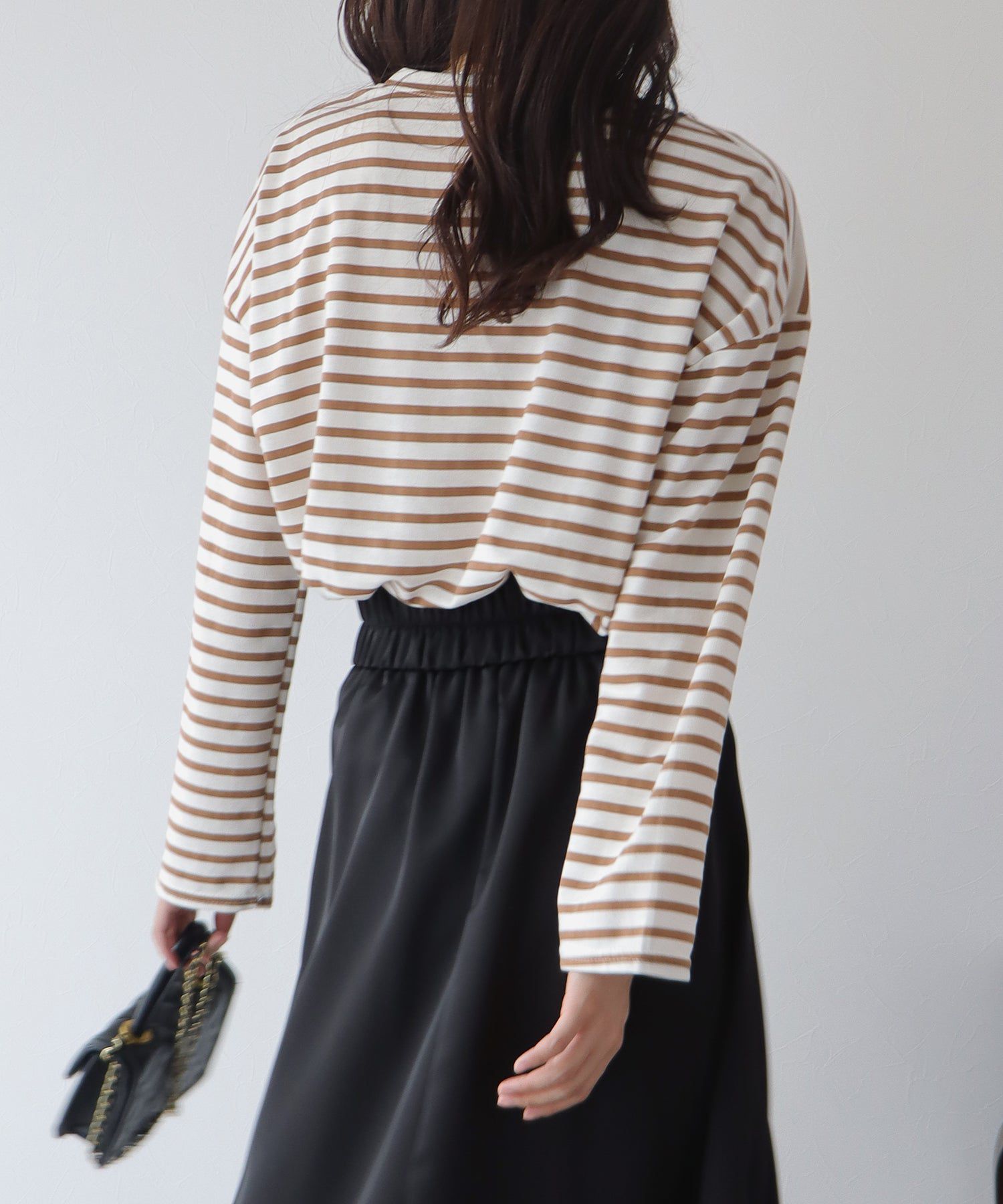 日本 BLUE EAST - 圓領百搭柔軟薄長袖上衣-條紋-深藍