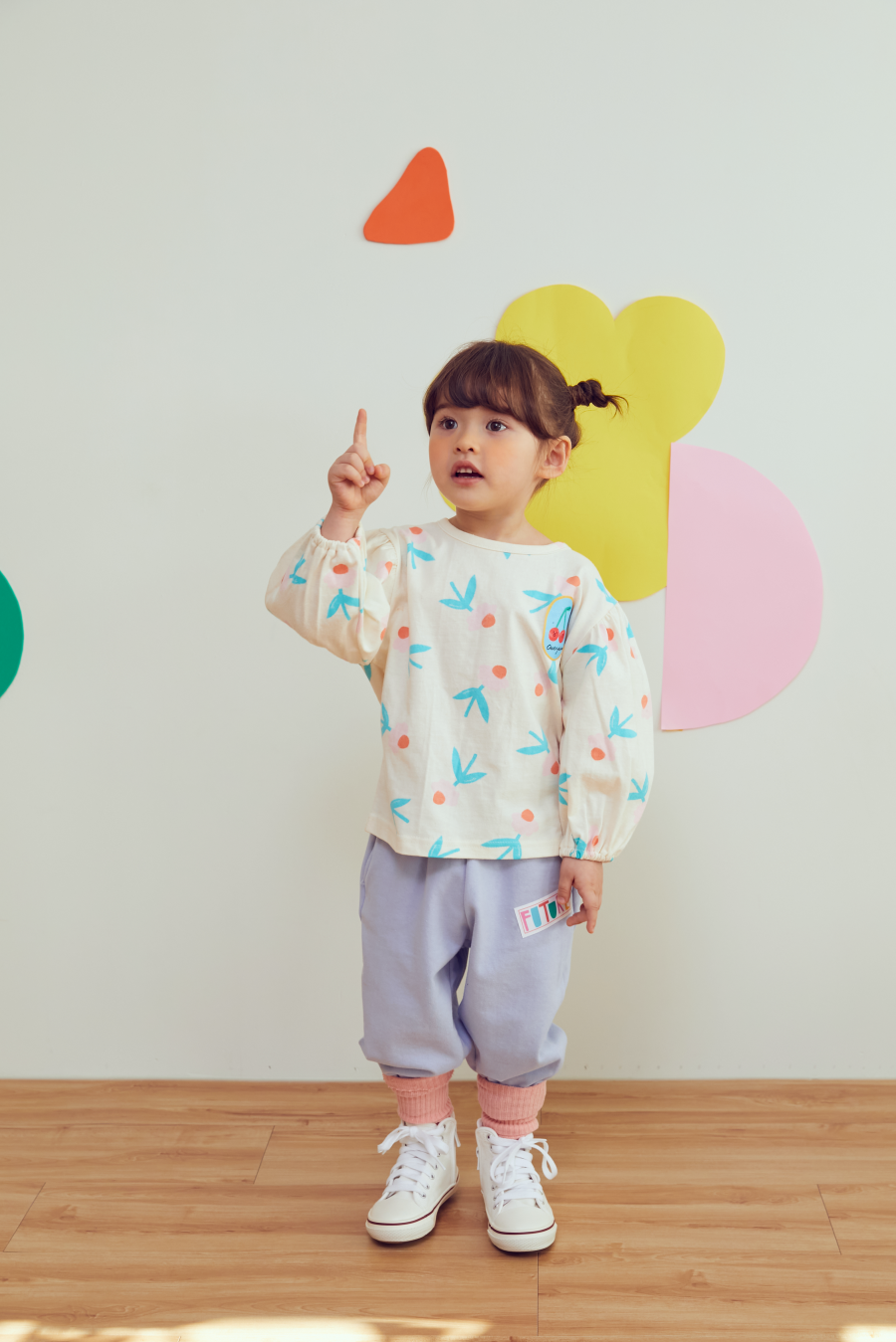 韓國 MINIATURE - 櫻桃花朵泡泡袖上衣-奶油白