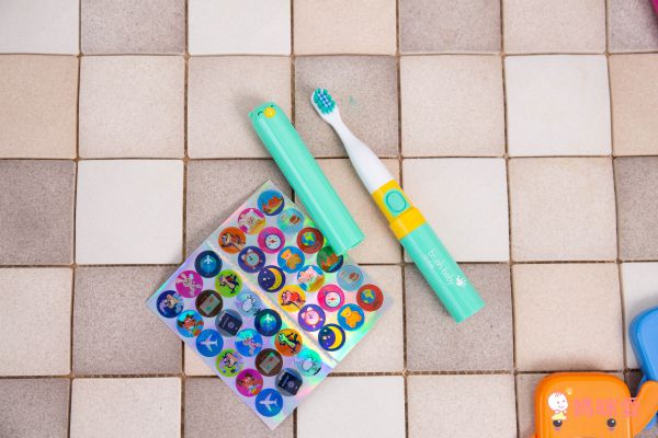  英國brush-baby 攜帶式聲波電動牙刷