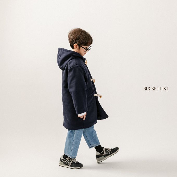 韓國 BUCKET LIST - 經典牛角釦鋪棉連帽大衣-黑藍